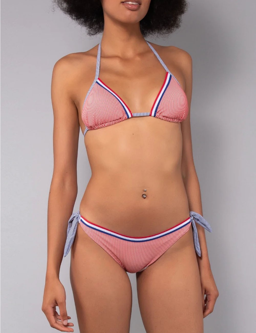 Bikini Triangolo Imbottito e Slip Annodato Righe